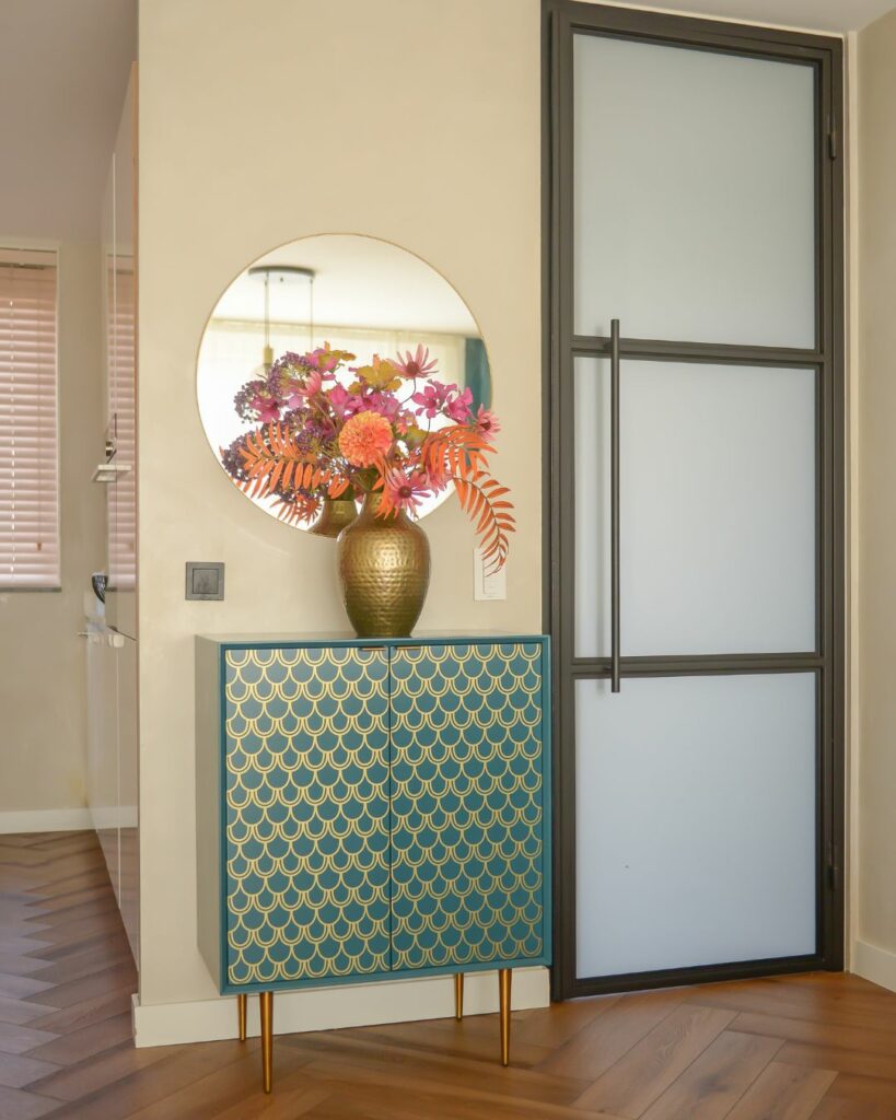 Styling met kunstbloemen Interieurontwerp Haarlem kleuradvies woonkamer Interieur by Ayse